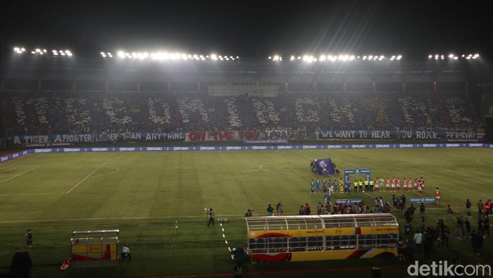 Koreagrafi bobotoh di Stadion Si Jalak Harupat saat Persib vs Madura United.