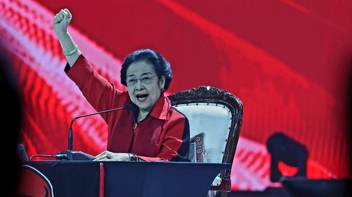Ketum PDIP, Megawati Soekarnoputri, di Beach International Stadium, Ancol, Jakarta, Minggu (26/5/2024). Megawati tak menyampaikan sikap PDIP di Rakernas PDIP.