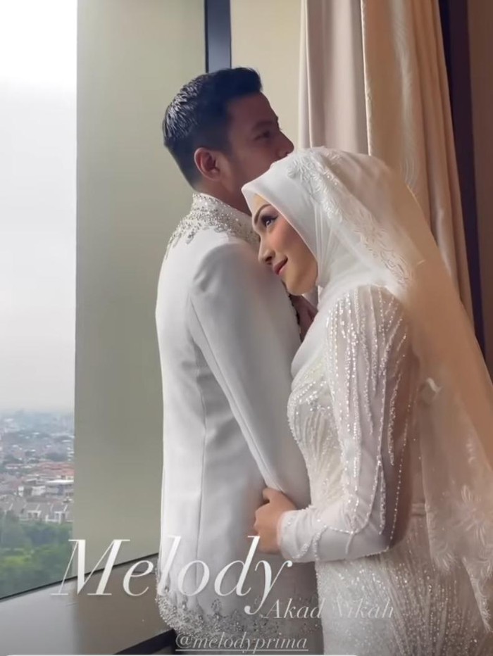 melody prima Melody Prima resmi menikah lagi.