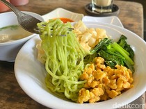 Slurp! Nikmatnya Olahan Mi Organik ala Kebun Honocoroko Blitar