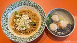 Slurpp! Mie Rumput Laut ala Bandung dengan Topping Beef Slice yang Juicy