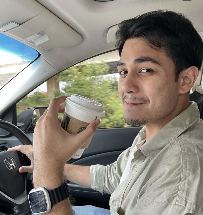 Romantis! Rizky Alatas dan Adzana Bing Slamet saat Sarapan hingga Dinner Romantis! Rizky Alatas dan Adzana Bing Slamet saat Sarapan hingga Dinner