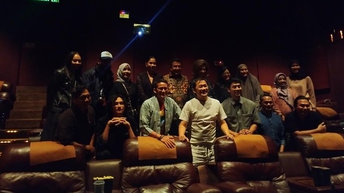 Sandiaga Nobar Film Tuhan Izinkan Aku Berdosa