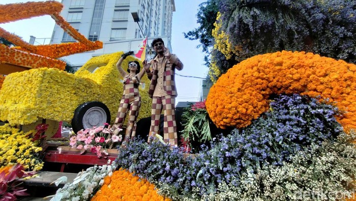 Semarak Surabaya Vaganza dalam memperingati Hari Jadi Kota Surabaya (HJKS) ke-731