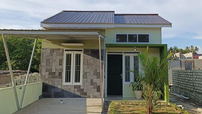 Tampilan depan rumah di The Green Anggrek