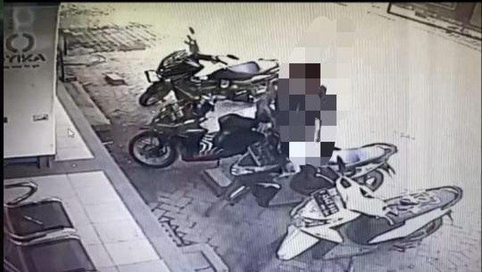 Bukti CCTV Membawa Tiga Pencuri Motor di Rumpin Bogor ke Jeruji Besi