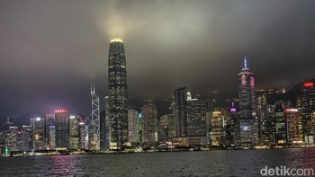 Kamera utamanya memiliki sensor berukuran 1-inch sehingga bisa menangkap cahaya lebih banyak. Foto: Virgina Maulita Putri/detikINET