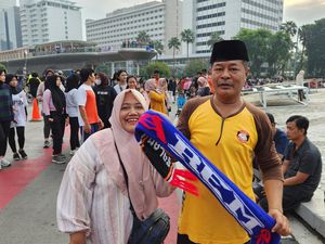 Semangatnya Warga Malang Datangi CFD Jakarta demi Foto di Bundaran HI