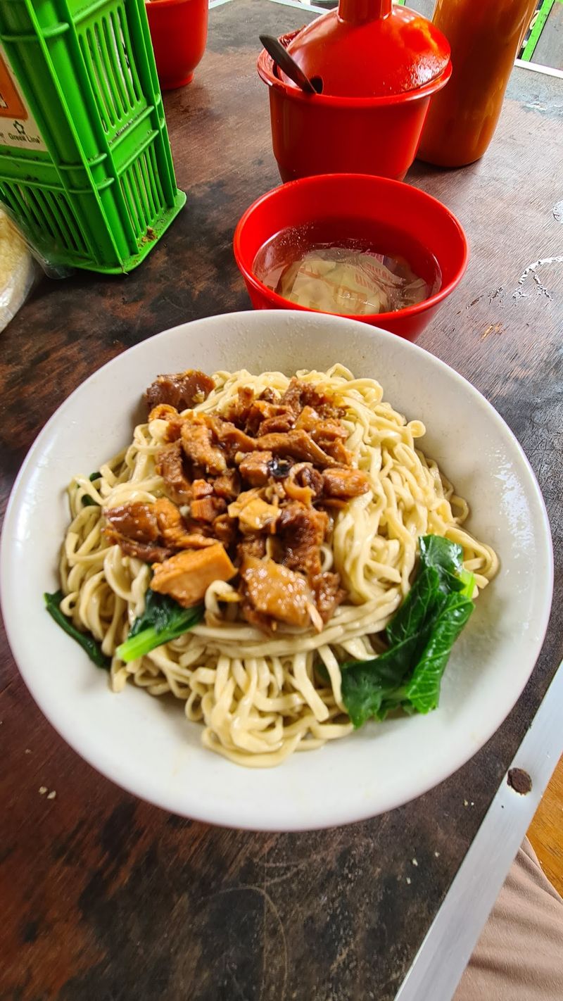 5 Mie Ayam Legendaris Berusia Puluhan Tahun yang Ada di Tangerang