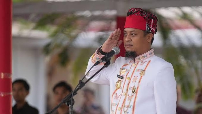 Andi Sudirman Sulaiman.
