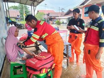 Bantuan Kemanusian Banjir di Kutai Barat Terus Mengalir