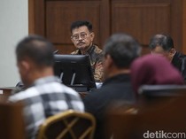 Ekspresi SYL Hadiri Sidang Lanjutan Mendengarkan Keterangan Saksi
