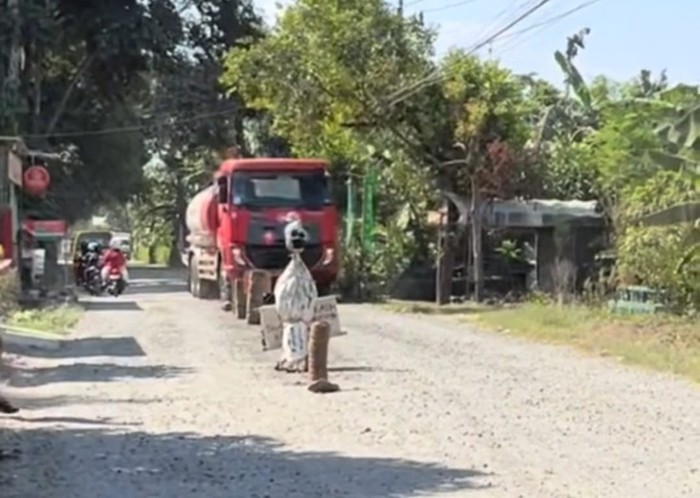 Jalan rusak di Kebumen
