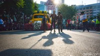 Selain parade budaya, Surabaya Vaganza 2024 juga diikuti parade mobil hias.