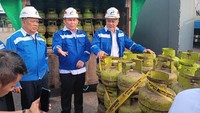 Zulhas menjelaskan pengurangan isi gas elpiji 3 kg yang terjadi di sejumlah SPBE tadi dilakukan dengan cara tidak mengeluarkan sisa gas atau residu yang tersimpan dalam tabung sebelum diisi ulang. Padahal sisa gas yang tersimpan dalam tabung tidak bisa dipakai.