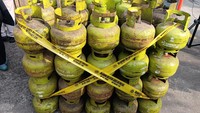 Akibatnya meski berat isi gas dalam tabung benar 3 kg, namun yang bisa digunakan masyarakat hanya sekitar 2,3-2,7 kg saja. Kondisi inilah yang akhirnya sangat merugikan masyarakat.