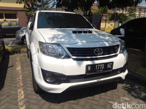Kilah Blind Spot Sopir Fortuner Penabrak Balita hingga Tewas di Sidoarjo