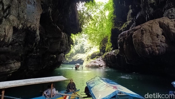 Objek wisata Green Canyon Pangandaran.