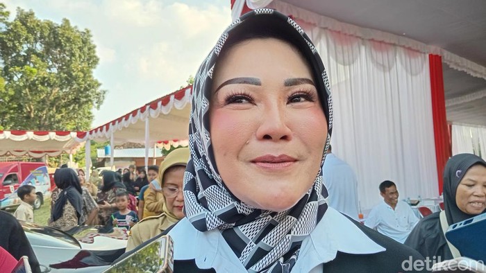 Bupati Klaten, Sri Mulyani di Desa Mojayan, Klaten Tengah, Senin (27/5/2024).