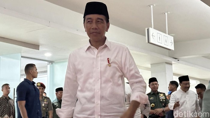 Presiden Jokowi di Istora Senayan (Isal Mawardi/detikcom)
