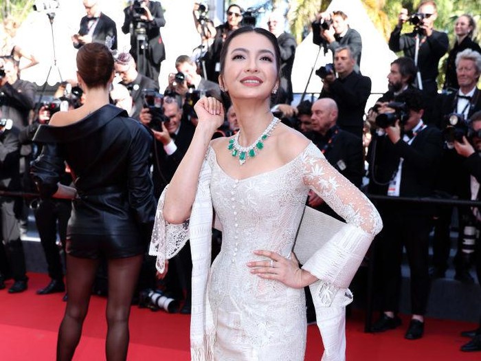 CANNES, FRANCE - MAY 25: Raline Shah attends the Red Carpet of the closing ceremony at the 77th annual Cannes Film Festival at Palais des Festivals on May 25, 2024 in Cannes, France. (Photo by Pascal Le Segretain/Getty Images)