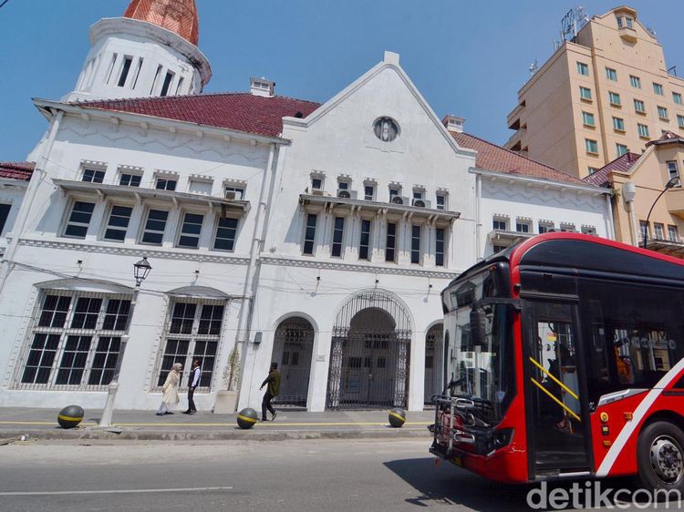 Revitalisasi Kawasan Kota Tua Surabaya Jelang Diresmikan