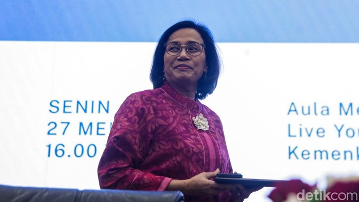 Sri Mulyani Paparkan APBN Surplus Rp 75,7 Triliun Menteri Keuangan Sri Mulyani Indrawati gelar jumpa pers pemaparan APBN. Menurut Sri Mulyani APBN surplus Rp 75,7 triliun sampai April 2024.