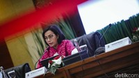 Sri Mulyani menggelar jumpa pers pemaparan APBN di kantor Kementerian Keuangan, Jakarta Pusat, Senin (27/5/2024).  