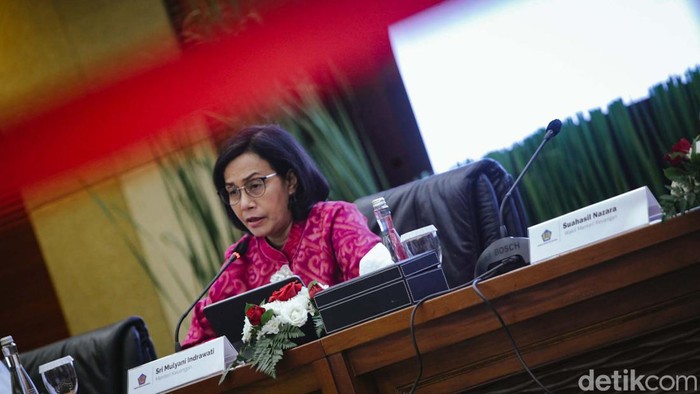 Sri Mulyani Paparkan APBN Surplus Rp 75,7 Triliun Menteri Keuangan Sri Mulyani Indrawati gelar jumpa pers pemaparan APBN. Menurut Sri Mulyani APBN surplus Rp 75,7 triliun sampai April 2024.
