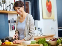 Suami Kagum dengan Istrinya yang Awalnya Tak Pandai Memasak Kini Buka Katering