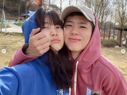 10 Foto Suzy dan Park Bo Gum Pamer Kemesraan, Disebut Bak Pacaran