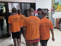 2 DPO Pesilat yang Tewaskan Warga Sidoarjo Menyerahkan Diri Diantar Orang Tua