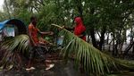 Topan Remal Menerjang Bangladesh, Pohon hingga Tiang Listrik Tumbang