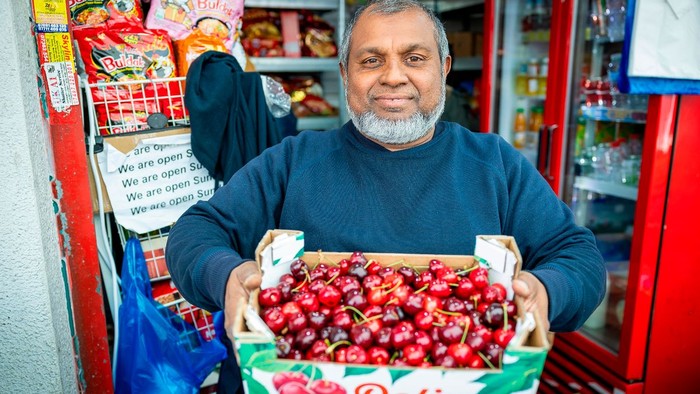 Wow! Mall Ini Jual Cherry Seharga Rp 3,3 Juta per Kg