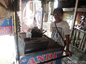 Jalan Hidup dan Ketekunan Andi Tukang Kunci di Cirebon