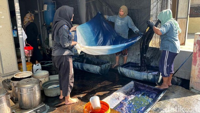 Batik Ramah Lingkungan di Mojokerto
