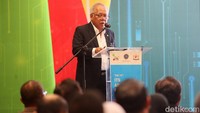 Basuki Hadimuljono menyatakan sistem transaksi tol tanpa setop atau Multi Lane Free Flow (MLFF) diterapkan pada tahun ini. Namun, tak langsung ke MLFF.  
