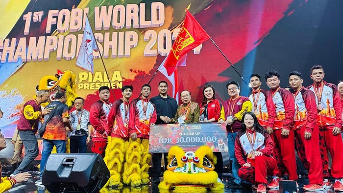 Prestasi baru saja diraih Pengurus Federasi Olahraga Barongsai Indonesia (FOBI) DKI Jakarta. Para atletnya meraih tiga emas di ajang kelas dunia.