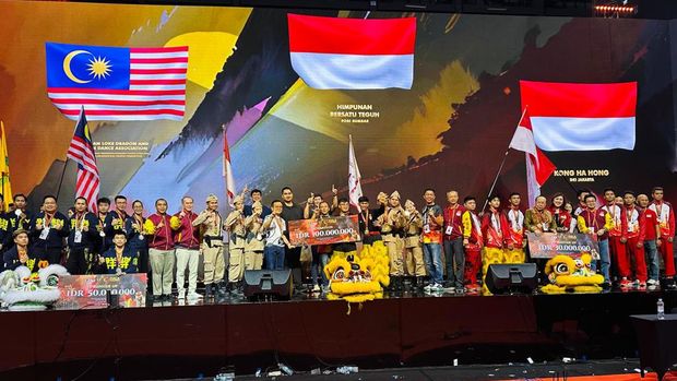 Prestasi baru saja diraih Pengurus Federasi Olahraga Barongsai Indonesia (FOBI) DKI Jakarta. Para atletnya meraih tiga emas di ajang kelas dunia.