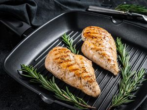 Duh! Studi Temukan Makan Ayam dalam Jumlah Segini Bisa Picu Kanker dan Mati Muda