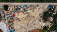 Hal itu dilakukan sebagai upaya mengatasi kecelakaan lalu lintas dan kerusakan jalan akibat truk.