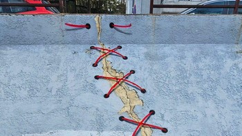 Tentu dalam menciptakan gambar ini tak hanya teknik kemampuan gambar saja yang dibutuhkan tapi juga ide gambar. Foto: Instagram/oakoak_street_art