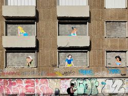 Ketika Imajinasi Bisa Menyulap Jalan Biasa Menjadi Super Keren