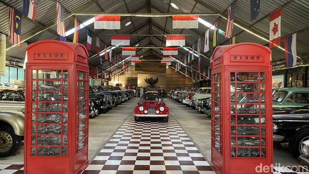 Kebon Vintage Cars Bali di Denpasar, Bali