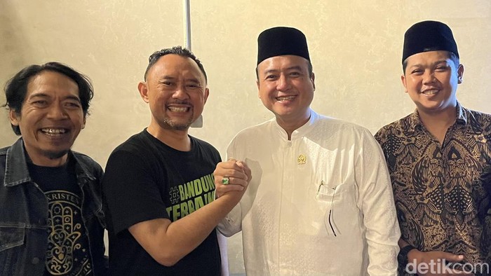 Ketemu dengan Erwin, Ronald Surapradja: Saya Langsung Jatuh Cinta