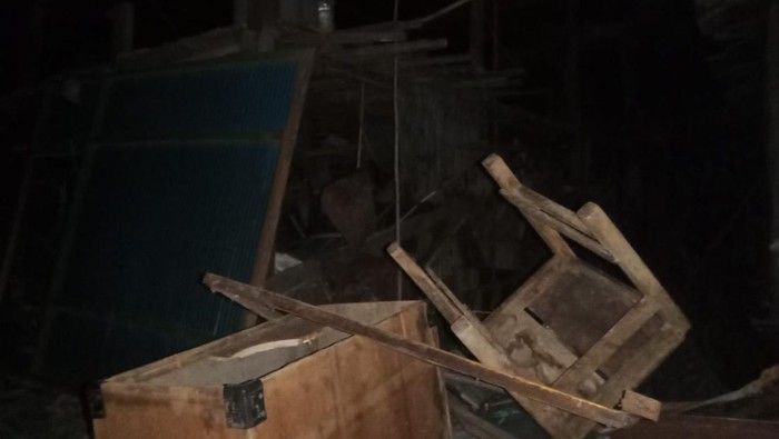 Kondisi rumah pria diduga pemerkosa gadis difabel di Jeneponto dibongkar keluarga sendiri.