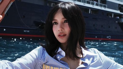Lisa BLACKPINK Naik Kapal Pesiar, Bikin Iri Para Penggemar