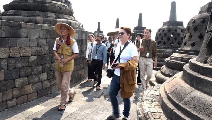 Direktorat Jenderal Kebudayaan, Kementerian Pendidikan, Kebudayaan, Riset, dan Teknologi (Kemendikbudristek) Republik Indonesia, bekerja sama dengan Sekretariat ASEAN menyelenggarakan kegiatan 