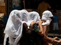 Panas Banget! Suhu di Pakistan Capai 52 Derajat Celcius