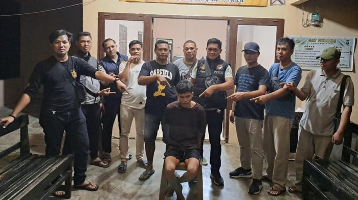 Pebriansyah (20) tersangka pencurian sapi milik JU (47) di Musi Rawas (Mura) ditangkap polisi. Ia ditangkap setelah 3 tahun menjadi buronan polisi.